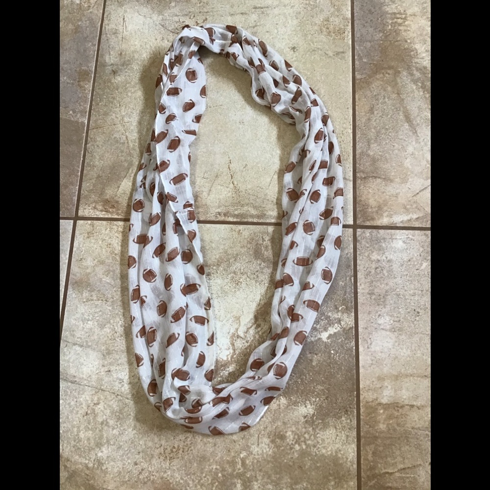 Football scarf